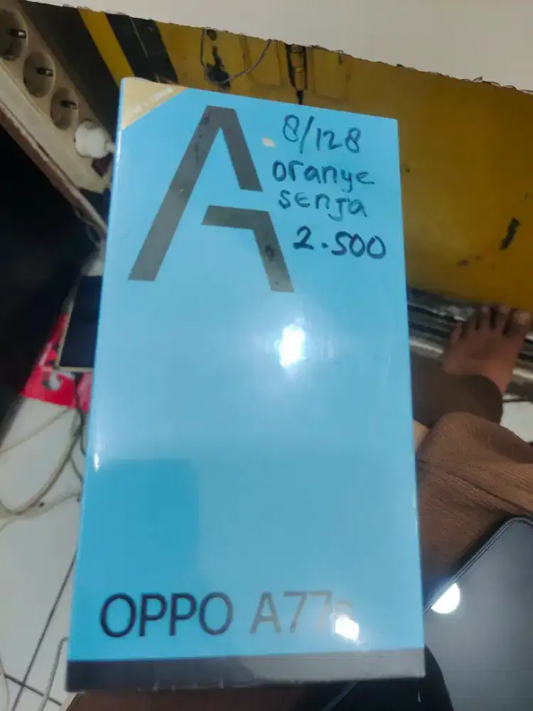 Oppo A77s orange senja