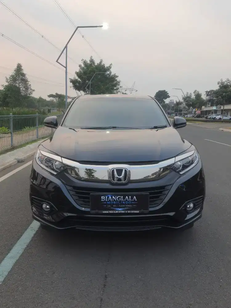 HRV E AT 2019 LOW KM 34 RB TANGAN PERTAMA DARI BARU SERVICE RECORD