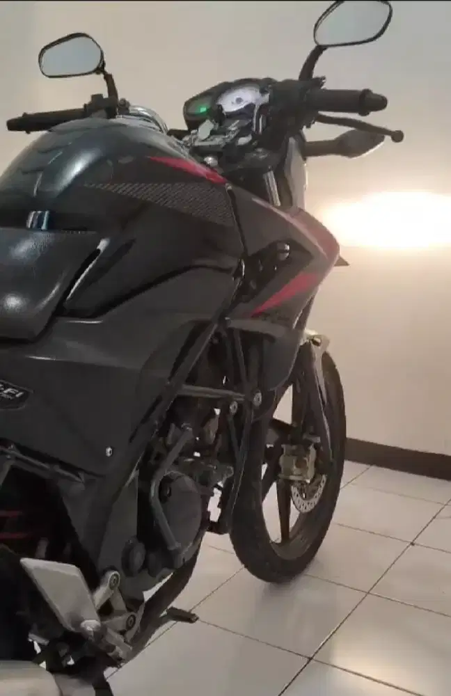 CB 150 R tahun 2014