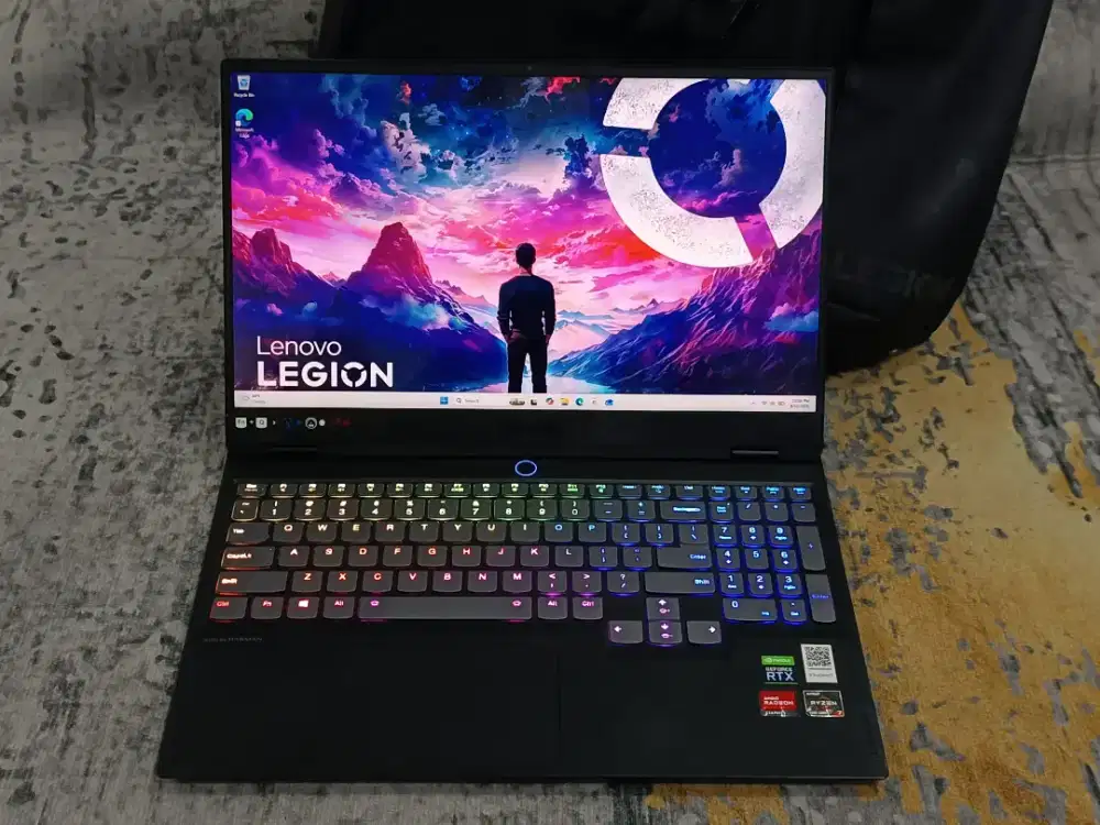 Lenovo Legion S7 AMD Ryzen 7-5800H 16GB 1TB RTX 3050 Ti 4GB Like New