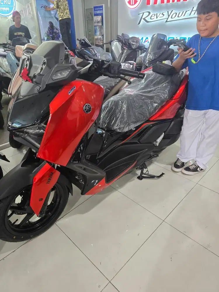 Yamaha XMAX 250 2025