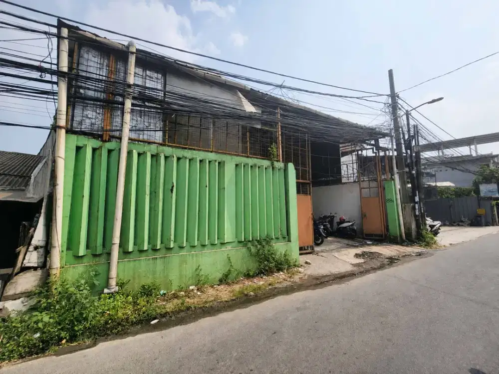 Strategis! Gudang Disewa Bintaro 330 m² Dekat Tol Jakarta-Serpong, Akses Truk