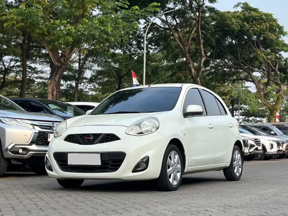 [ TERAWAT ] NISSAN MARCH 1.2 XS AT MATIC 2015 PUTIH
