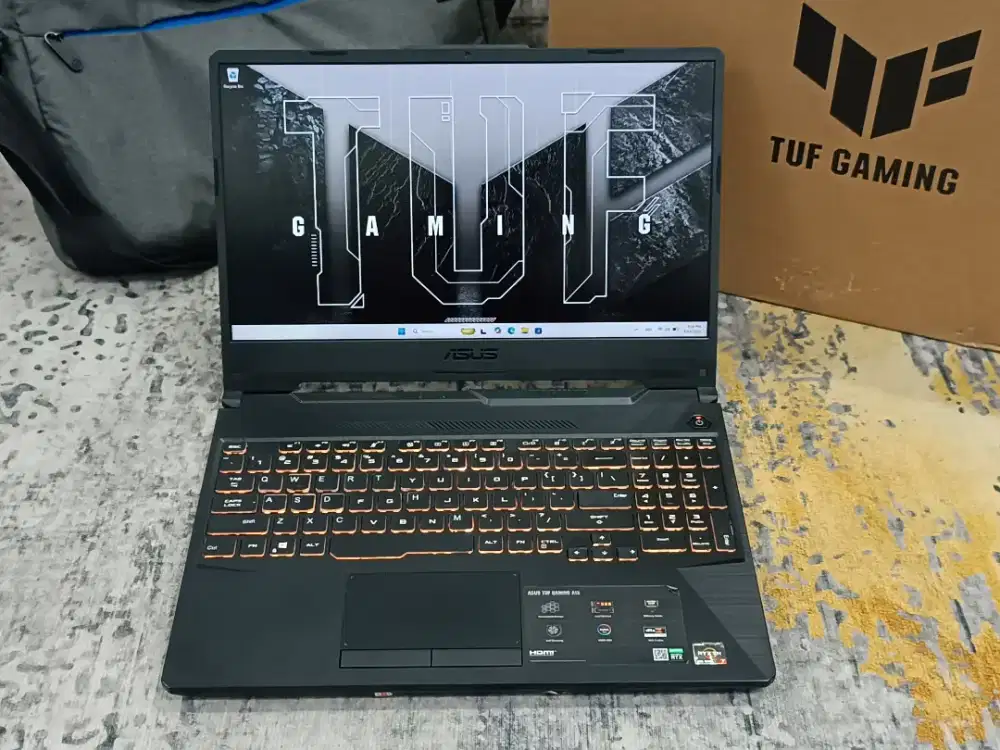 Asus TUF A15 AMD Ryzen 7-4800H 16GB 512GB RTX 2060 6GB Fulset Like New
