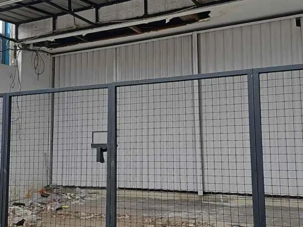 Ruko gandeng  3 lantai cocok untuk office & usaha lainnya di KH Abdulah Syafei Tebet