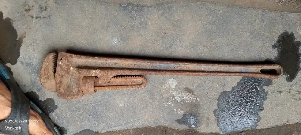 Kunci pipa 24 inc