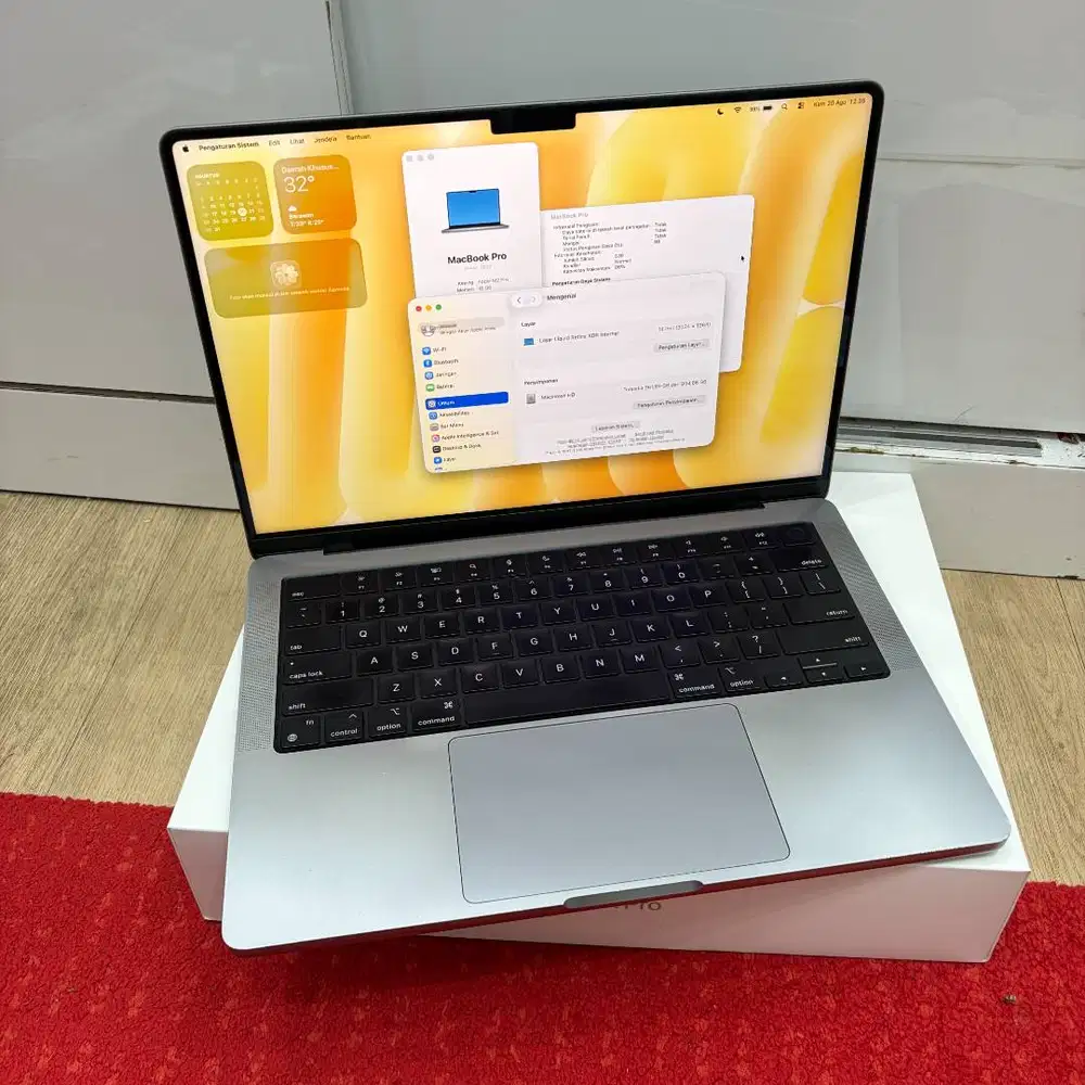 MacBook Pro 14 inch, M2 Pro 2023 RAM 16/1TB second Fullset iBox
