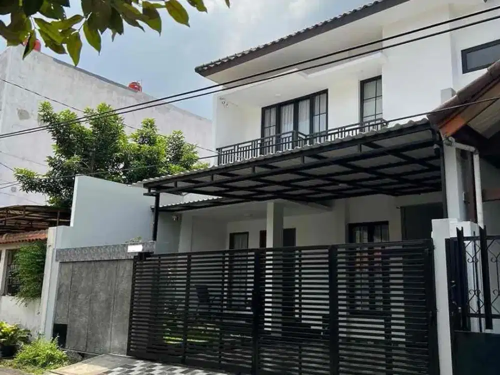 Dijual Rumah Bintaro sektor 1 Swimming Pool Bagus