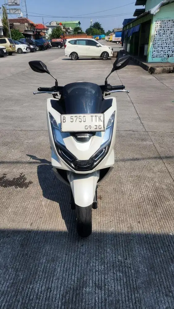 HONDA PCX 160CC 2024 PUTIH