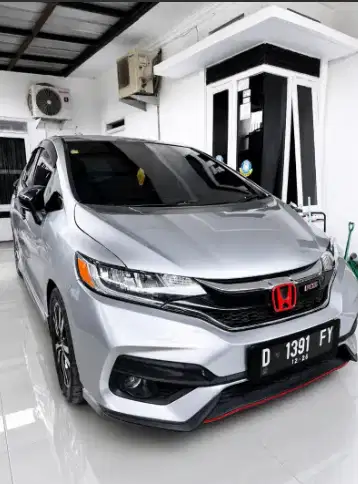 Jazz RS 2017 matic facelift AC digital sangat mulus
