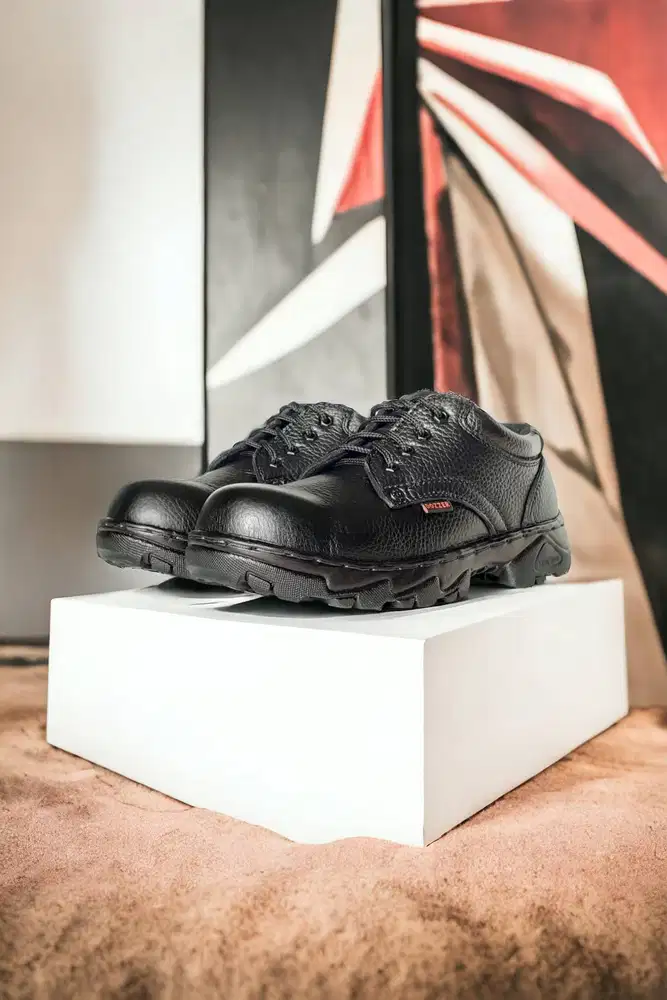 Paling lengkap Sepatu safety pekerja konstruksi Telukjambe