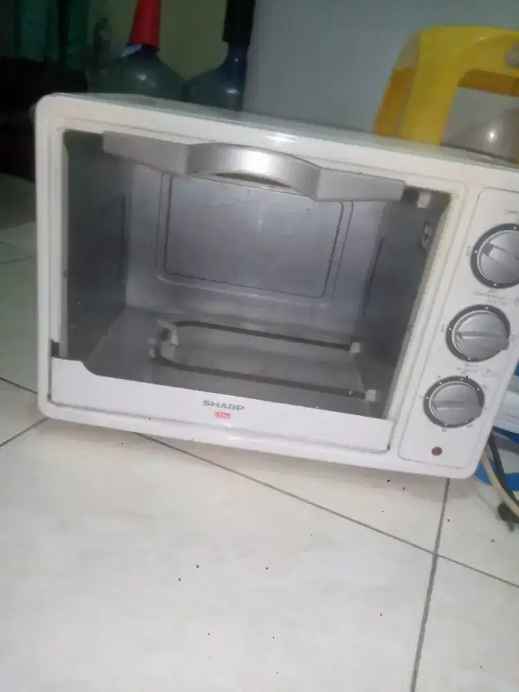 Oven dan Pemanggang Roti