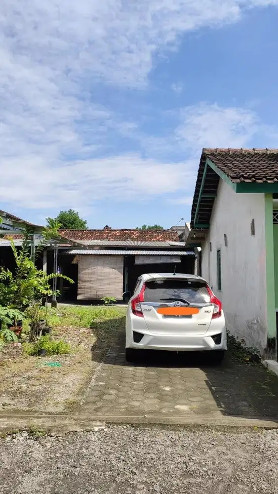 Dijual Mobil Jazz RS Putih Pemakaian sendiri