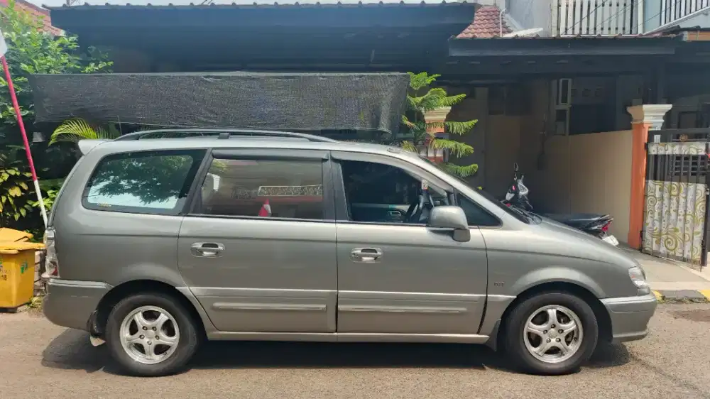 HYUNDAI TRAJET XG 2009