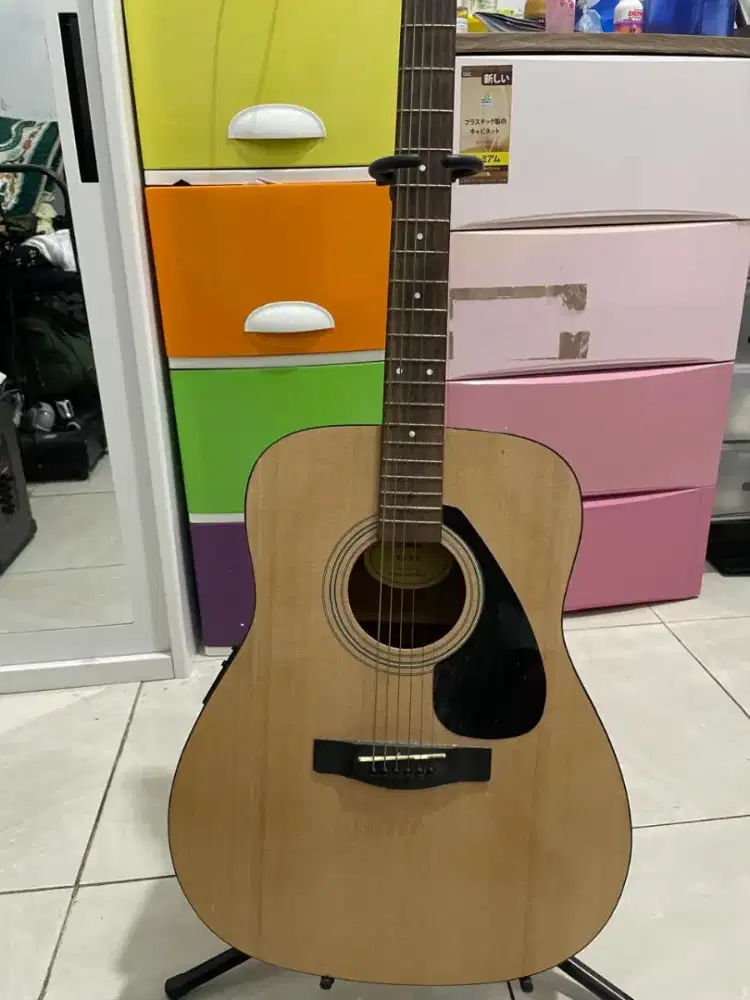 Di jual gitar yamaha FX 310 original