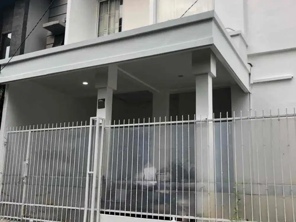 Sektor 9 rumah murah lokasi bagus 5 menit ke Fresh Market