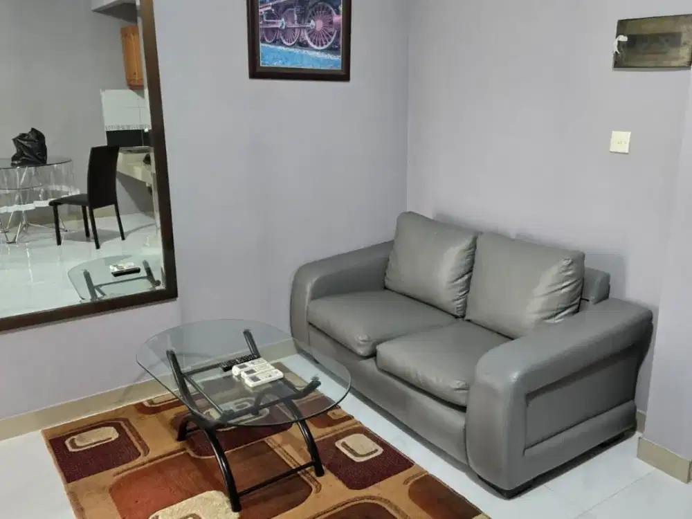 Sewa Apartemen Mediterania Garden 1 Tipe 2BR Ukuran 43M² Full Furnished Dekat Central Park Mall