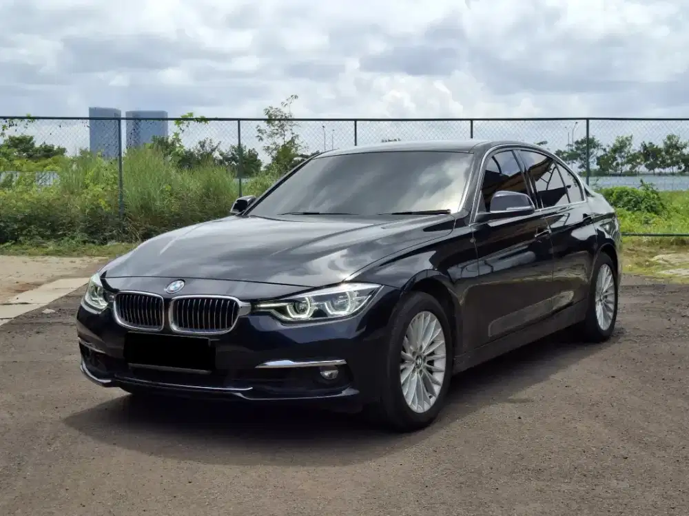 (LOW KM 25RB) BMW 320I LUXURY 2018