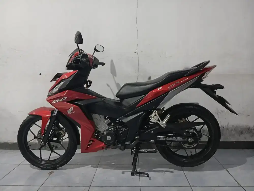 di jual Supra150 GTR tahun. 2016 komplit Pajk hidup AE. ngawi