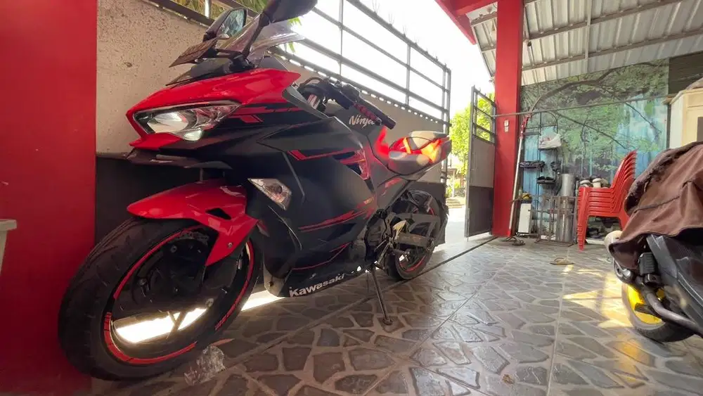 Bismillah, dijual ninja 250fi 2020 low km