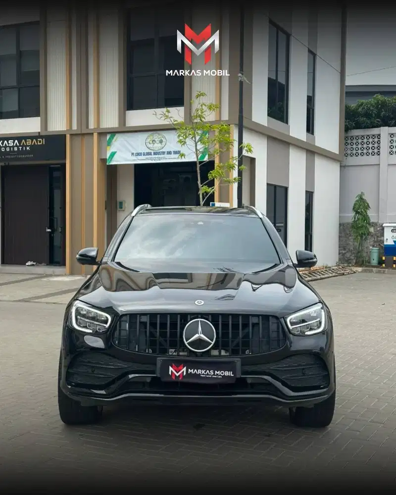 Mercedes Benz GLC200 AMG Line 2021