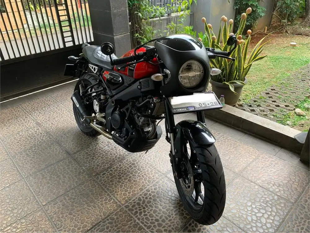Yamaha XSR 155 Red Authentic 2023
