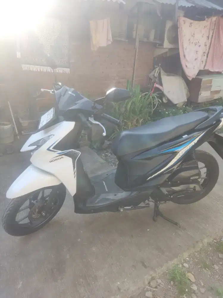 Jual motor Honda beat 2025 km