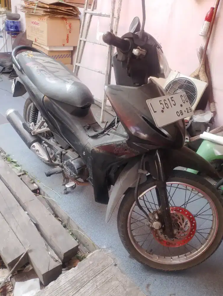 Honda Revo Generasi awal (manual)