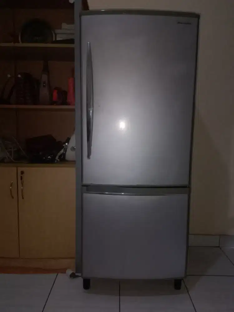 Jual kulkas 2 pintu merk panasonic