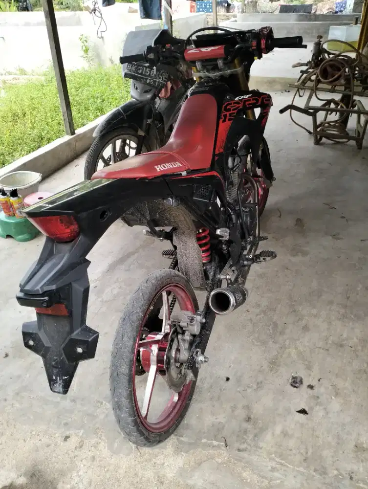 Di jual Honda crf