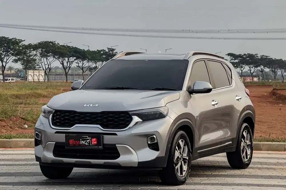 Kia Sonet 2022 Bensin premiere matic abu abu Km 22.xxx