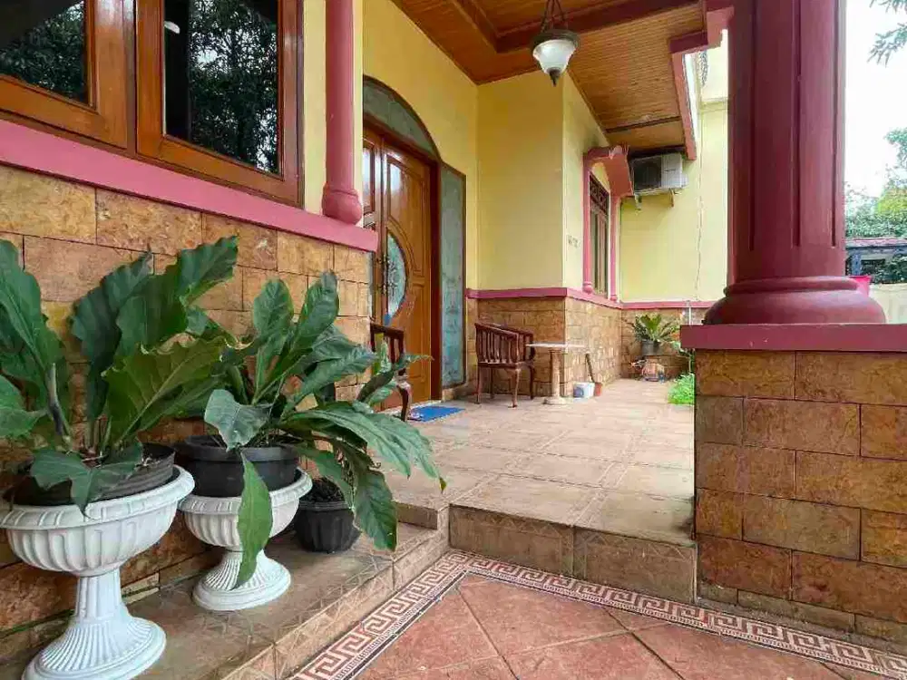 di jual rumah di perumahan kencana loka sektor 12 BSD