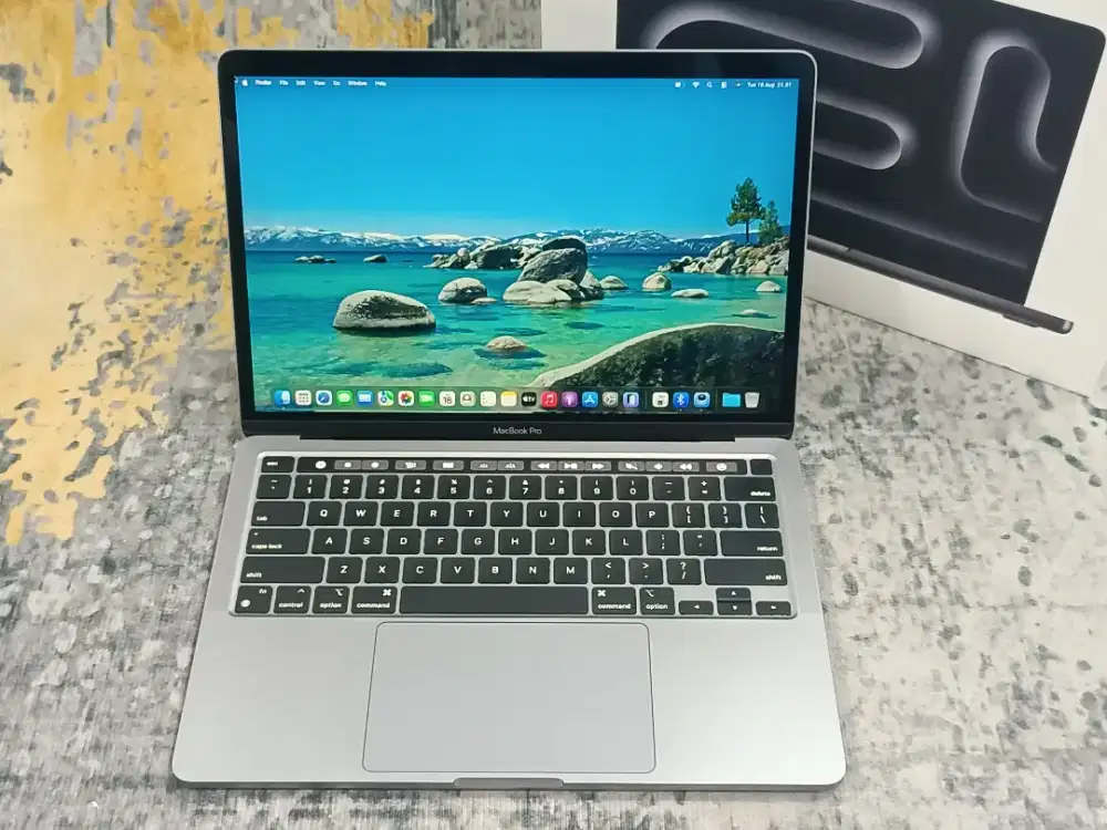 MacBook Pro TouchBar 13 2020 M1 8GB 256GB Gray Fulset iBox Like New