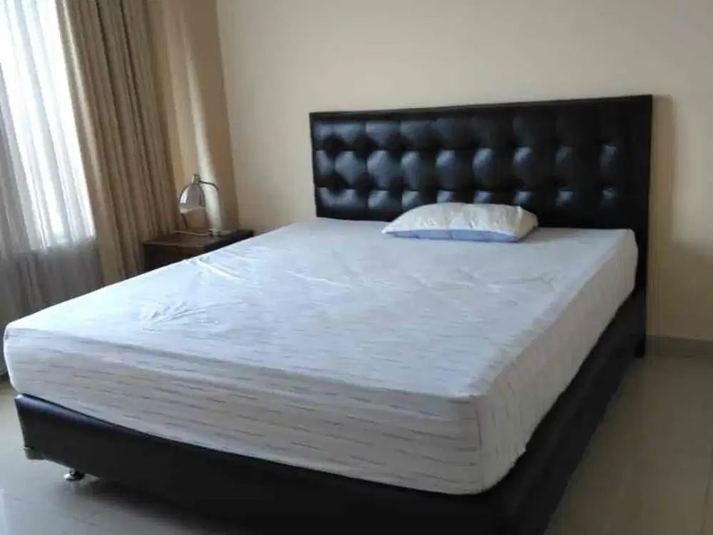 spesial apartement hamptons park 3 bedroom besar
