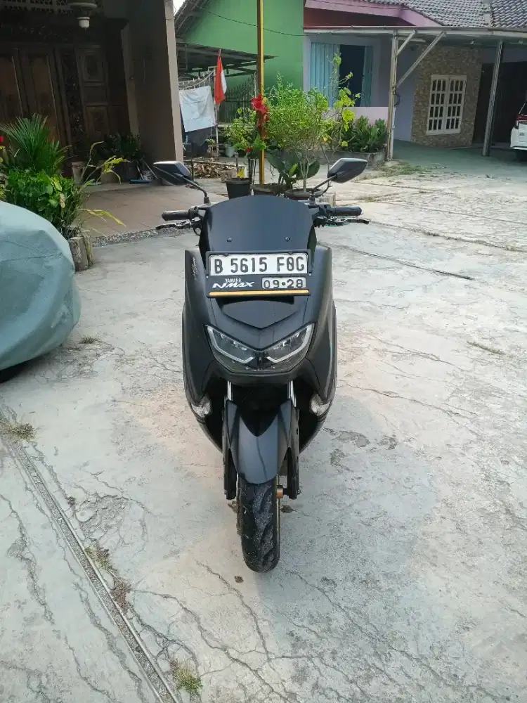 YAMAHA NMAX 2023 HITAM
