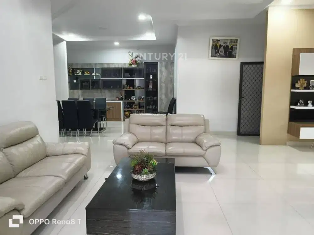 Rumah 2 Lantai Posisi Hook Di Cipinang Elok S8395