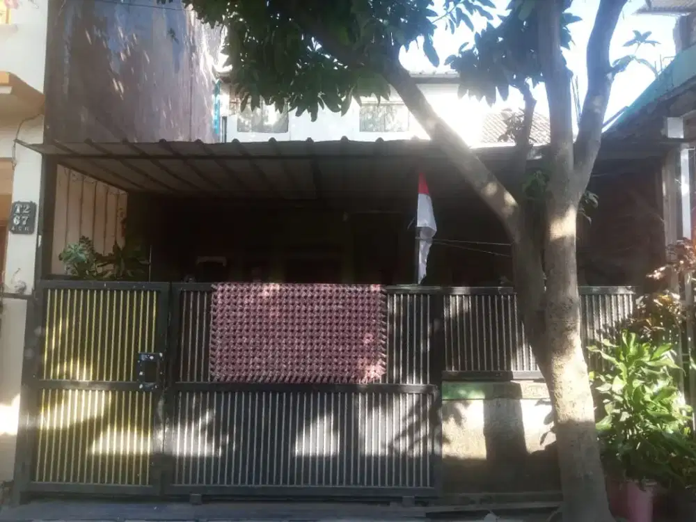dijual Rumah Siap Huni 1,5 lantai komplek permata biru