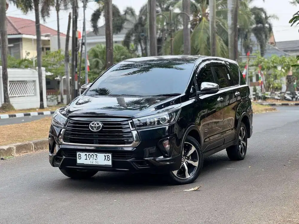 Toyota kijang innova 2.4 Venturer Diesel 2022