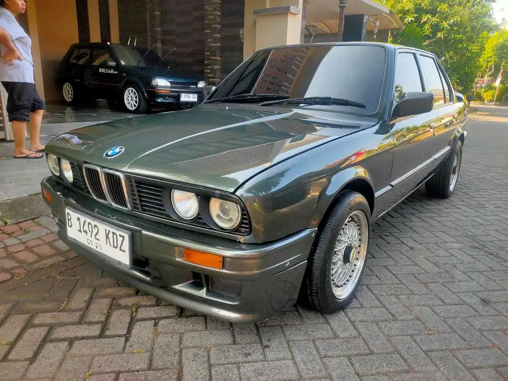 BMW 318i 1991 Bensin