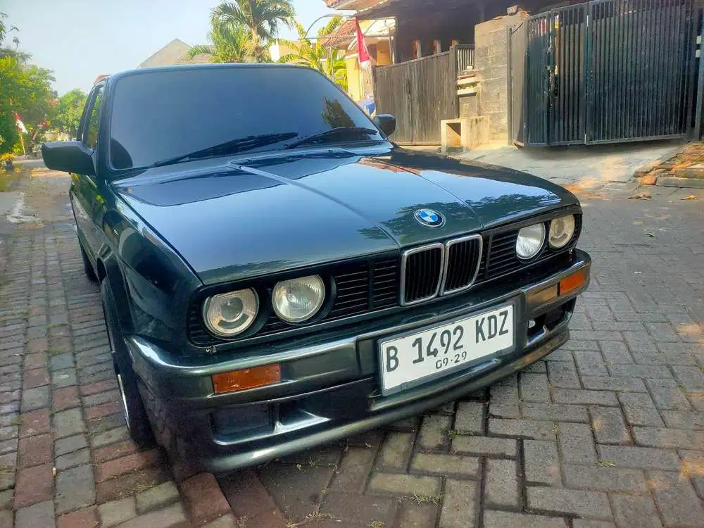 BMW 318i 1991 Bensin