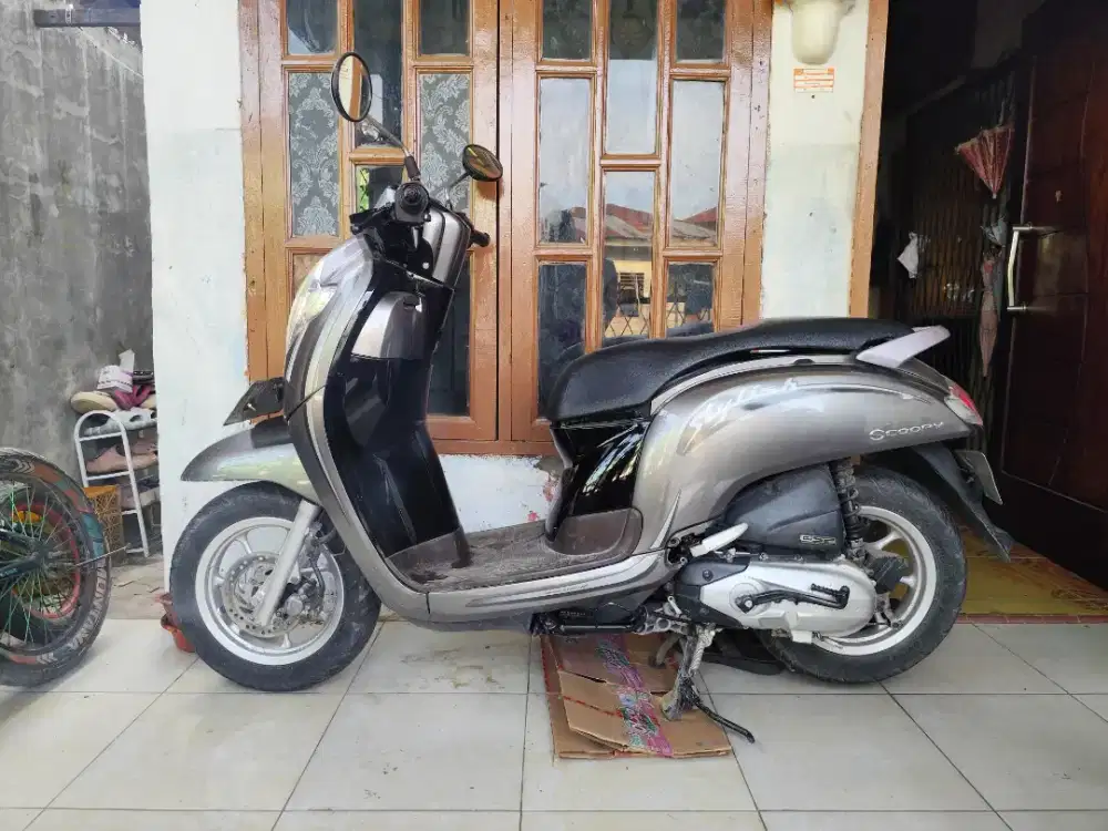 Scoopy stylish 2019 lengkap