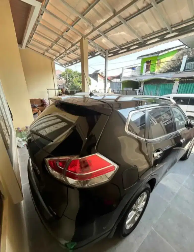 Jual butuh xtrail 2016.2000 cc
