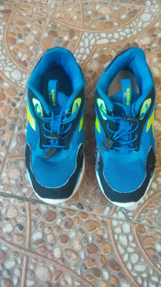 Sepatu Sport DIADORA