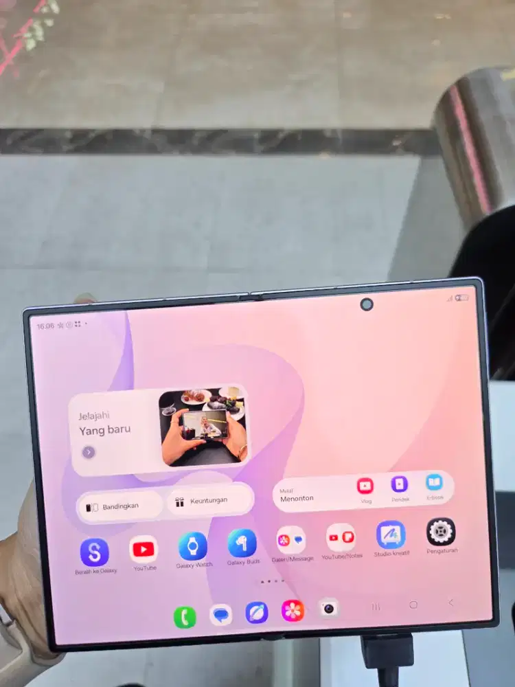 Samsung Galaxy z fold8