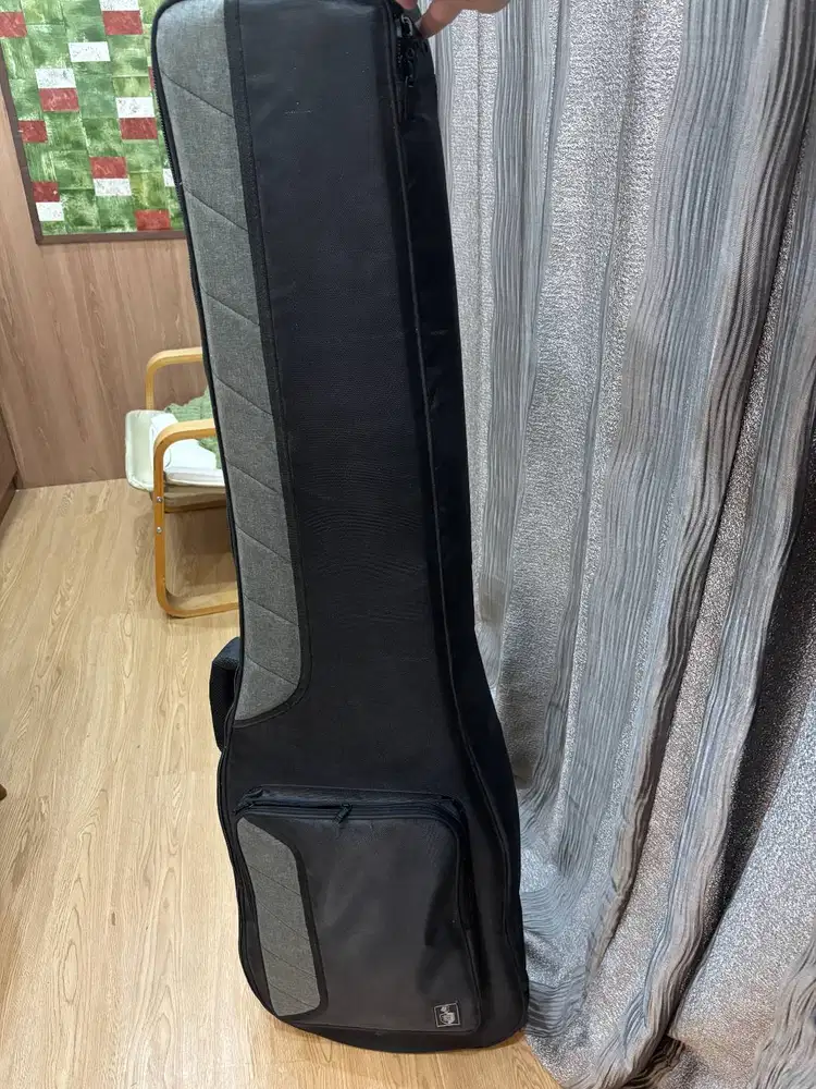 (Like NEW) Tas Gitar Bass Ibanez IBB541-BR Premium Gigbag Bludru