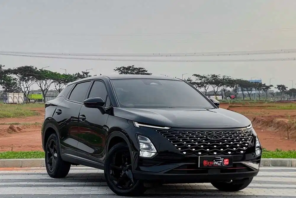 Chery Omoda 5 RZ sunroof matic AT 2023 hitam Km 22.xxx