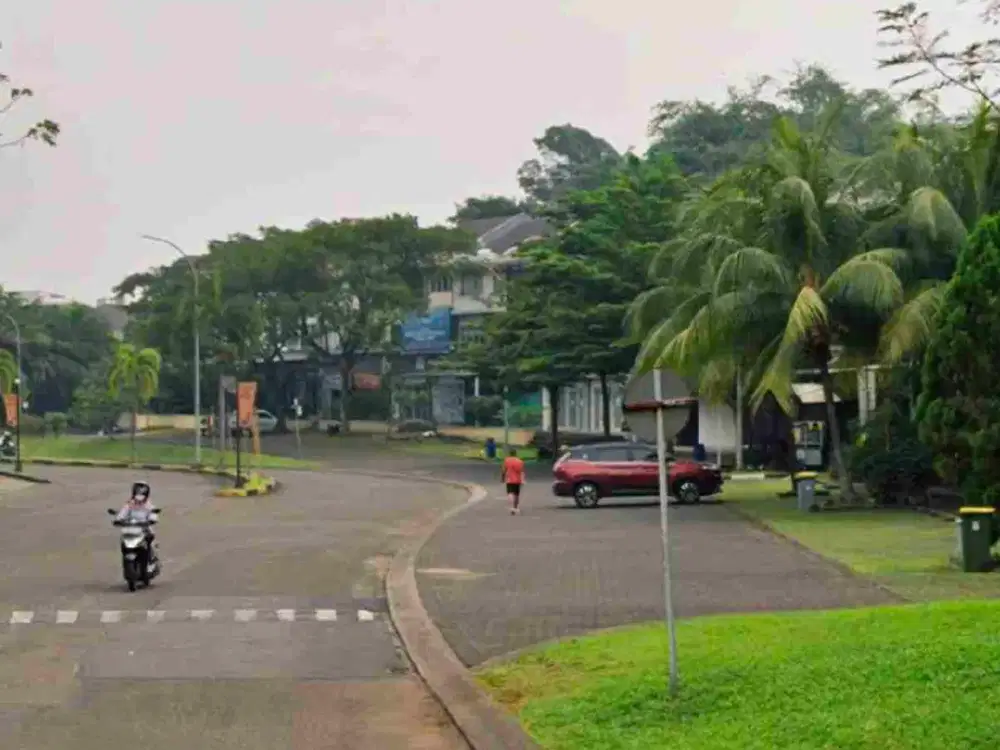 Rumah Ruko Di tengah Delatinos Sangat Padat Penduduk BSD city