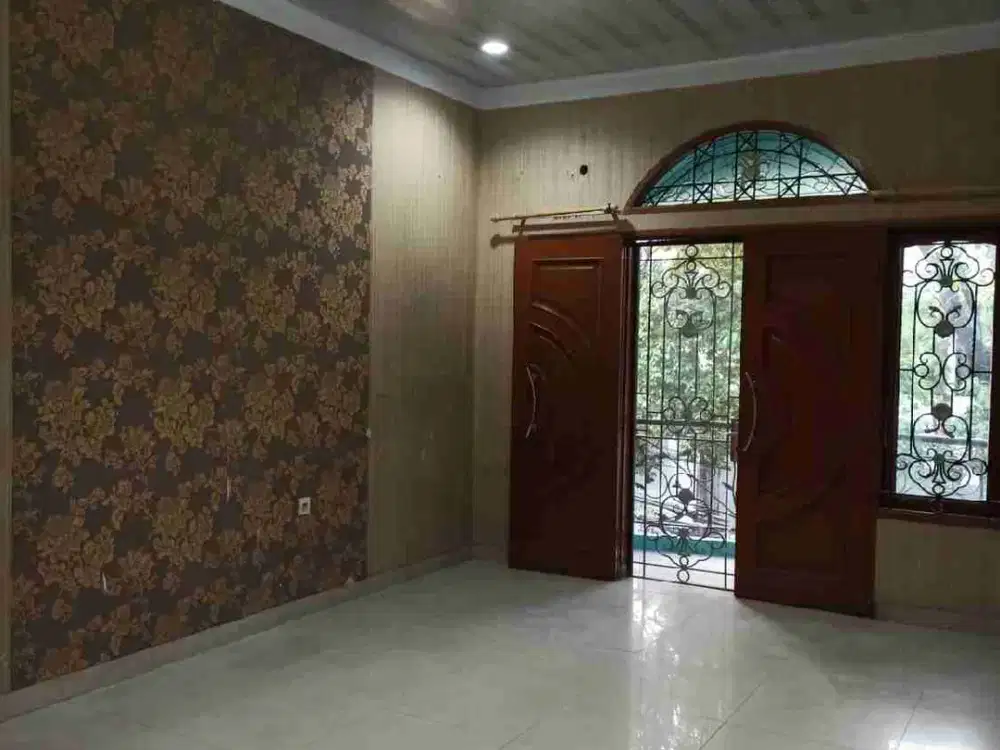 Disewakan Rumah baru renovasi di Tanjung Duren Jakarta Barat