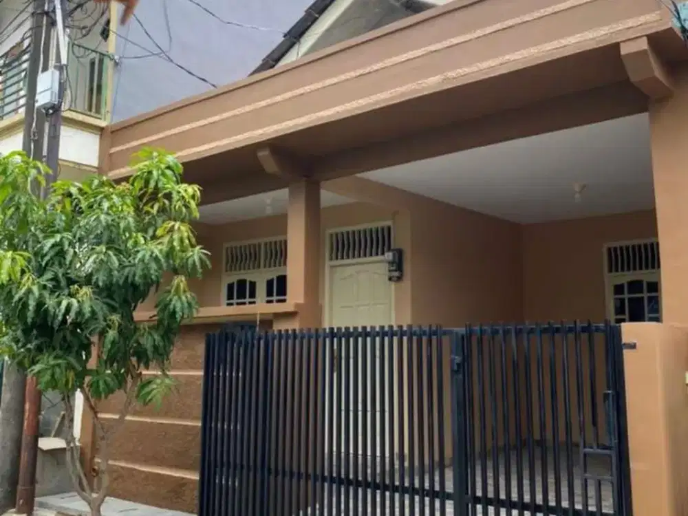 DIJUAL MURAH! Rumah Siap Huni Bebas Banjir SHM Taman Harapan Baru Kota Bekas
