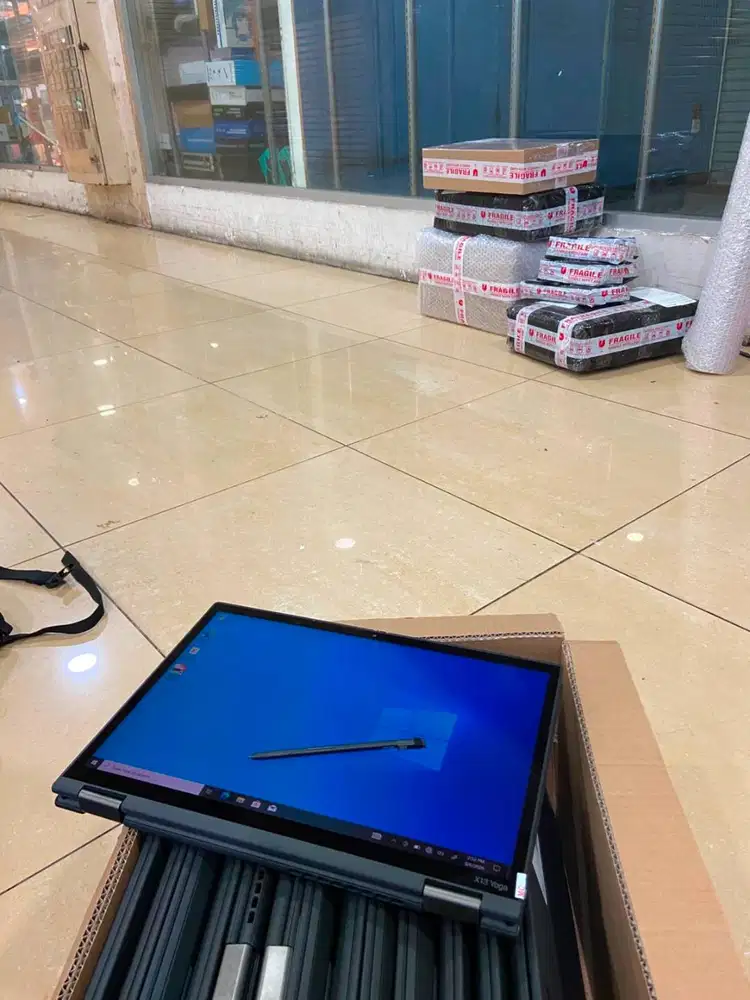 LENOVO X13 YOGA TOUCH I7-12 16/512 LAYAR 13 INCH *ET